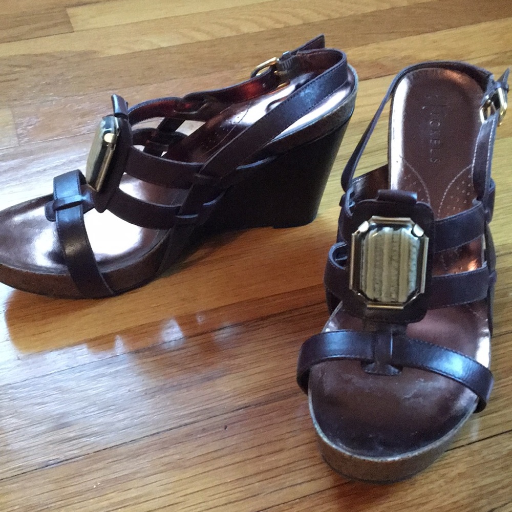 Brown sandals by Nickels